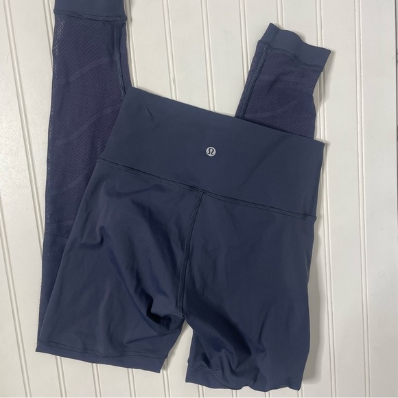 Lululemon Sheer Will High-Rise Tight 28" Pulse
Stone Blue Sz 6 182 - Picture 6 of 10
